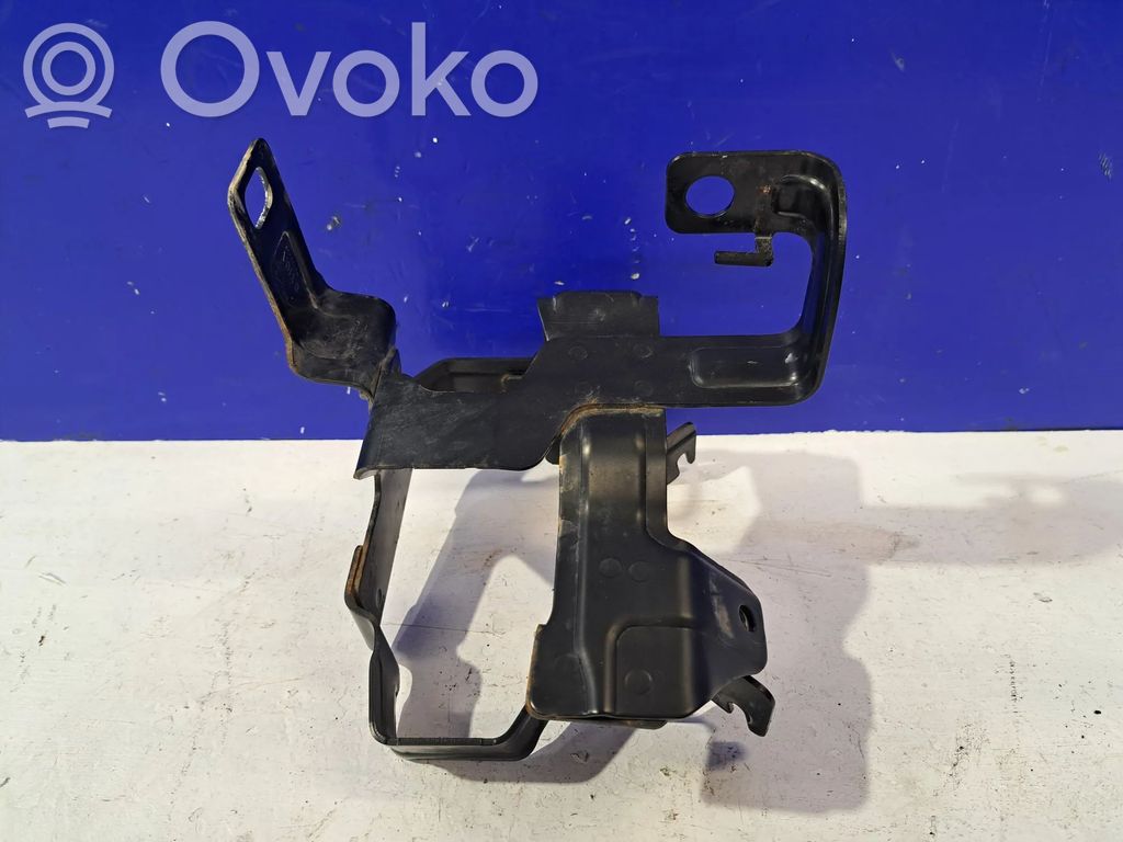 Holder (bracket)   31429295