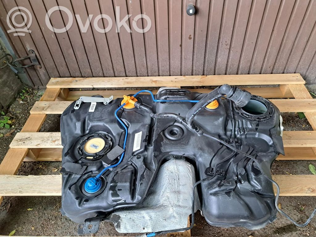 Volvo V60 Polttoainesäiliö 