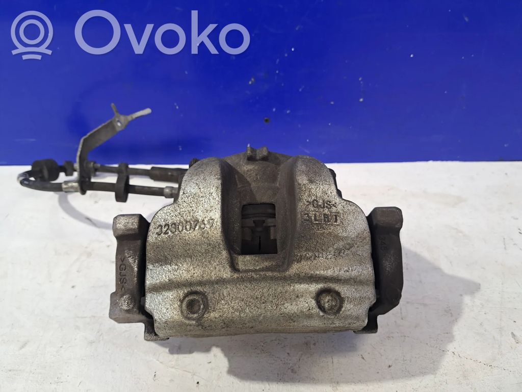 Volvo S90, V90 Etujarrusatula 