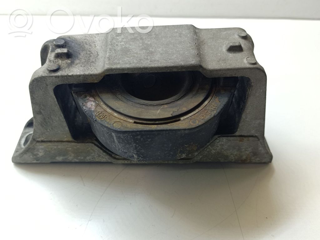 Ford Focus C-MAX Engine mount bracket 