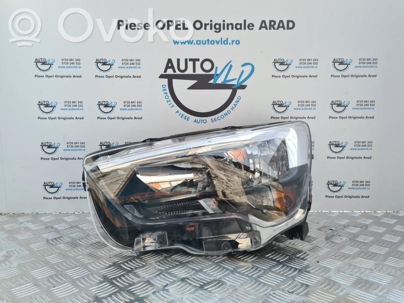 Opel Combo E Priekinis žibintas 