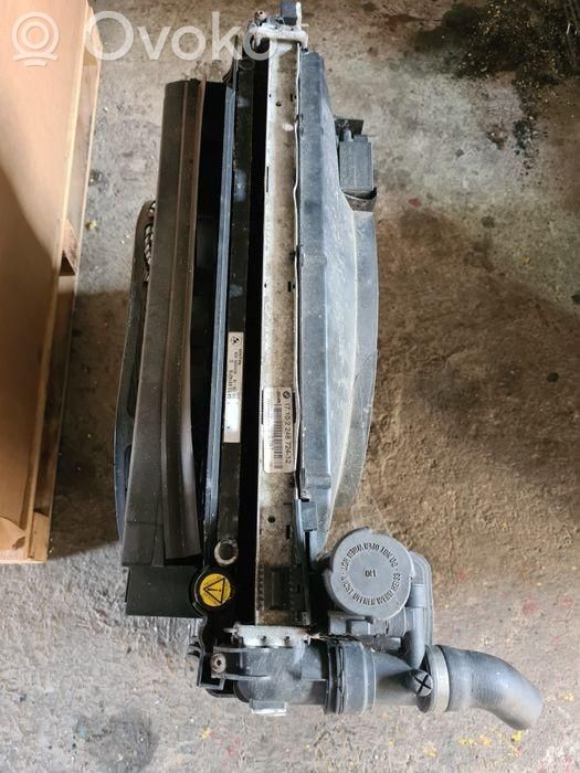 Engine oil radiator