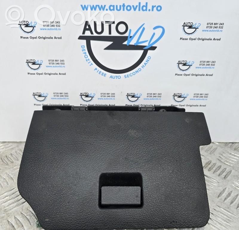 Opel Astra G Juego guantera 