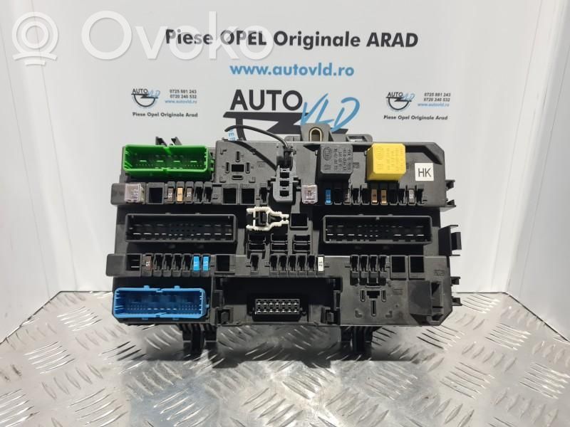 Opel Astra H Set scatola dei fusibili 