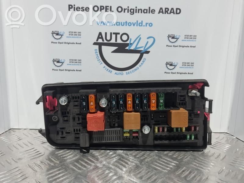 Opel Vectra C Juego de caja de fusibles 