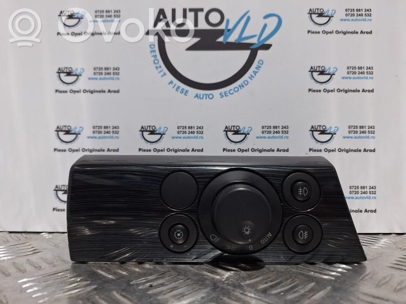 Opel Astra H Light switch 