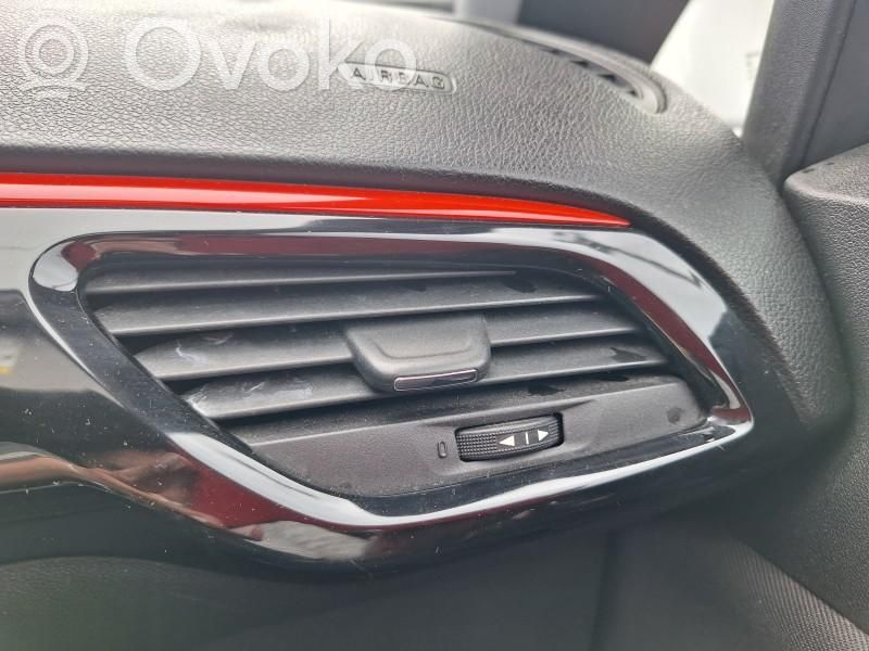 Opel Corsa E Rejilla del respiradero del techo 