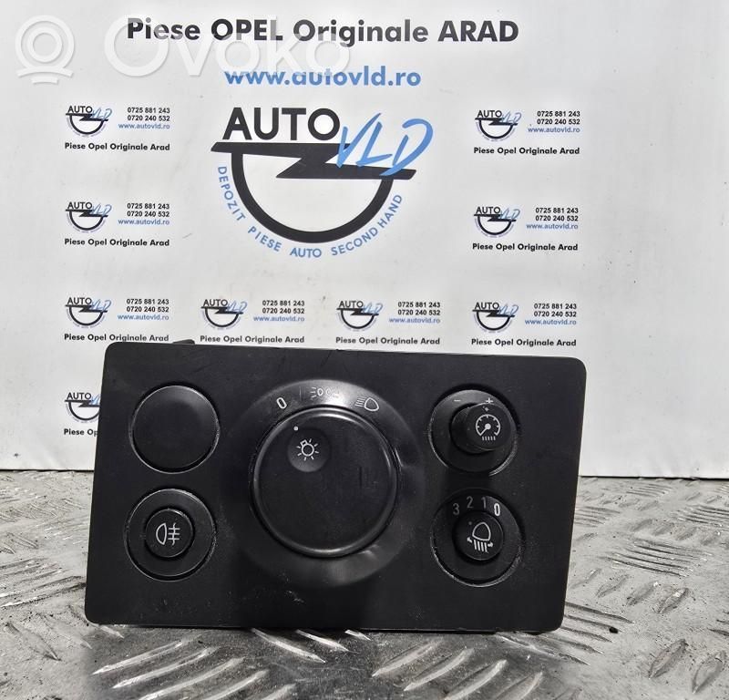 Opel Zafira B Interruptor de luz 