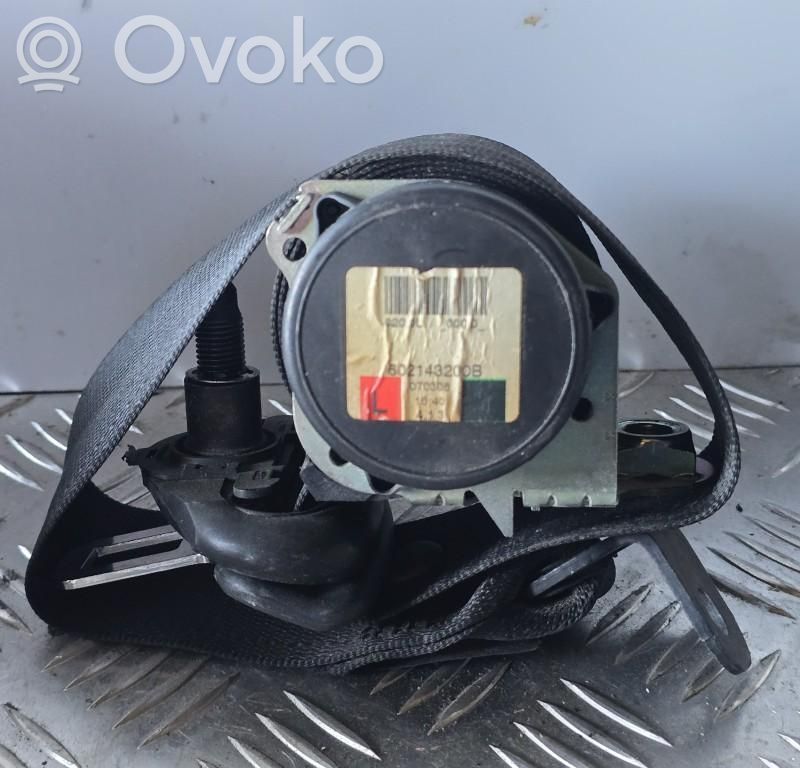 Opel Astra H Cinturón trasero 