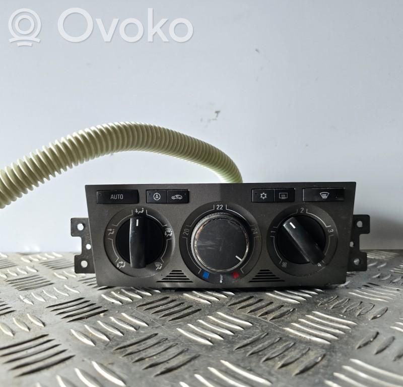 Opel Antara Climate control unit 