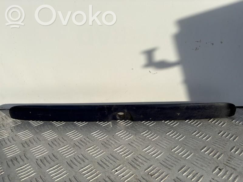 Opel Astra G Garniture pour voûte de roue avant 