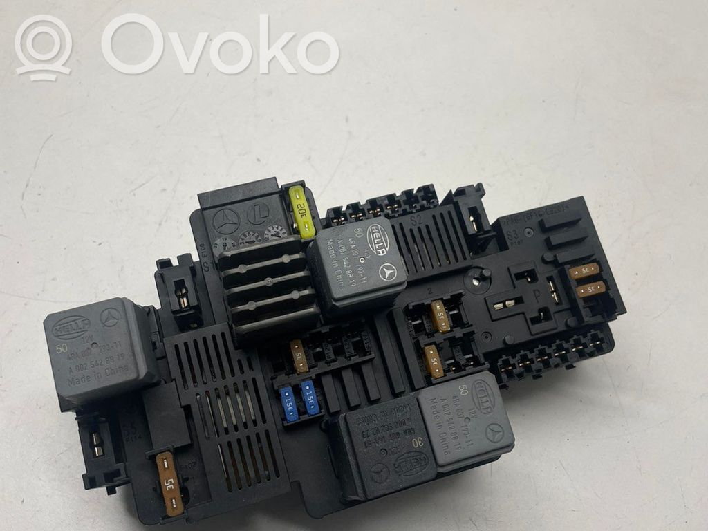 Mercedes-Benz E W213 Fuse module 
