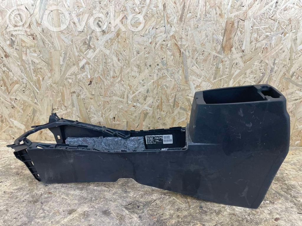 Toyota Auris E180 Center console 
