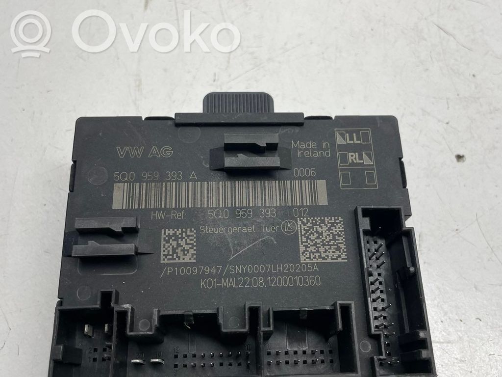 Volkswagen Golf VII Door control unit/module 