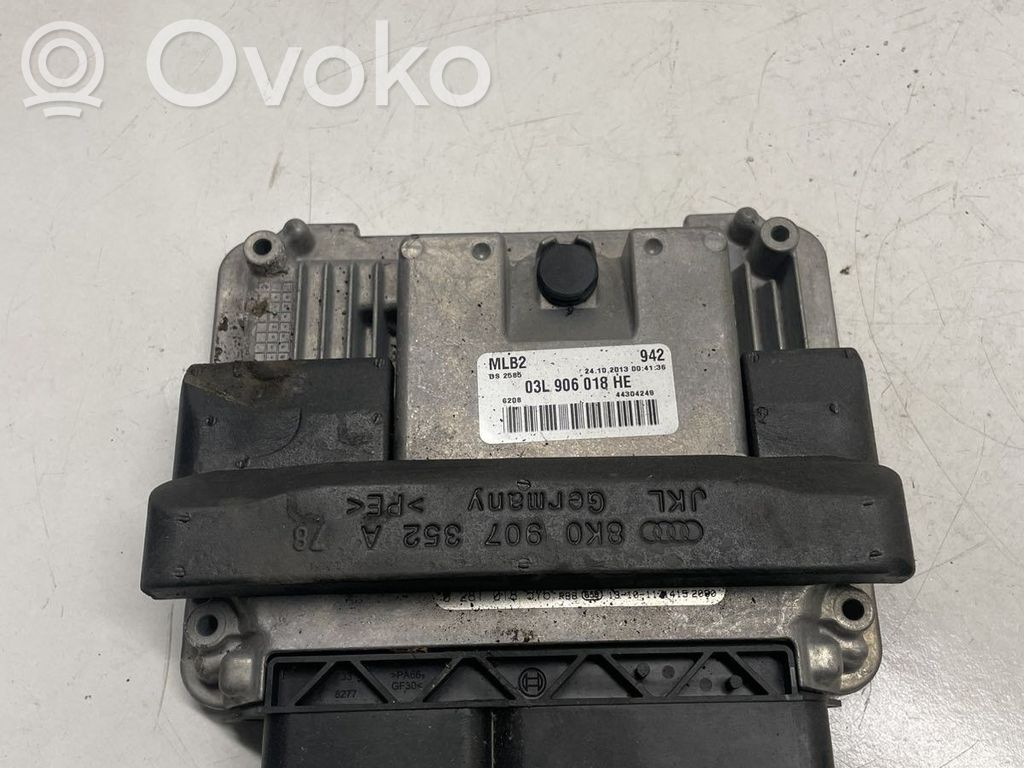 Audi A4 S4 B8 8K Engine control unit/module 