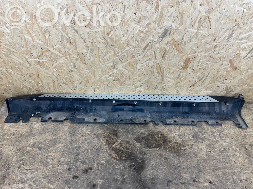 BMW X5 E70 Sill 