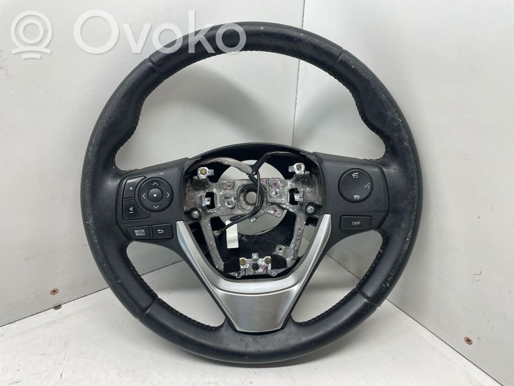 Toyota Auris E180 Vairas 