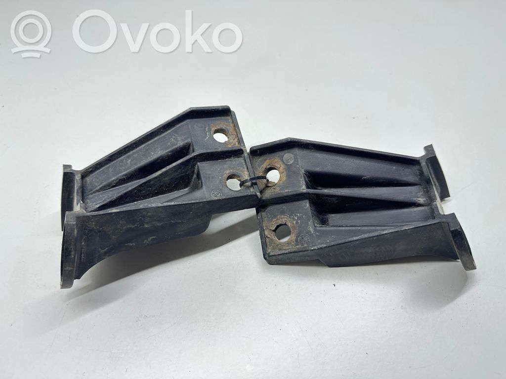 Rear bumper mounting bracket   8146096,8146095