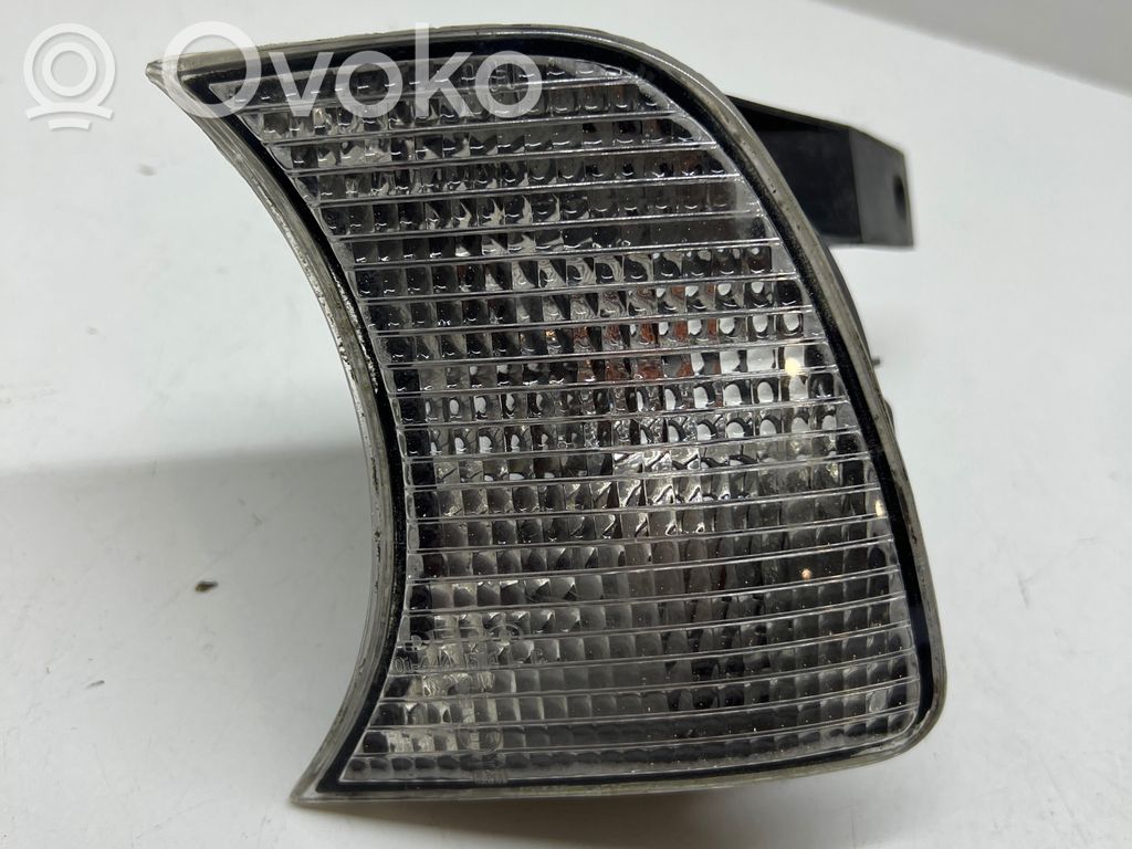 Etusuuntavilkku   084441501