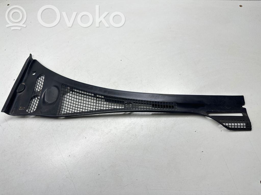 BMW 5 E34 Wiper trim 