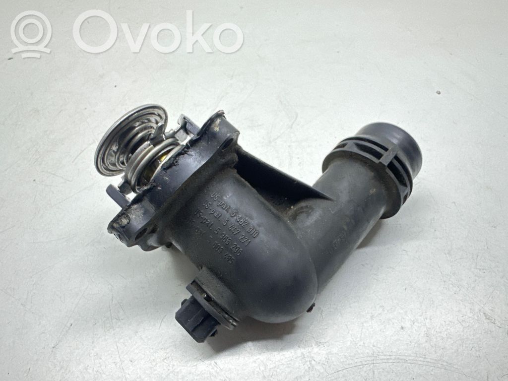 BMW 3 E46 Termostato korpusas 