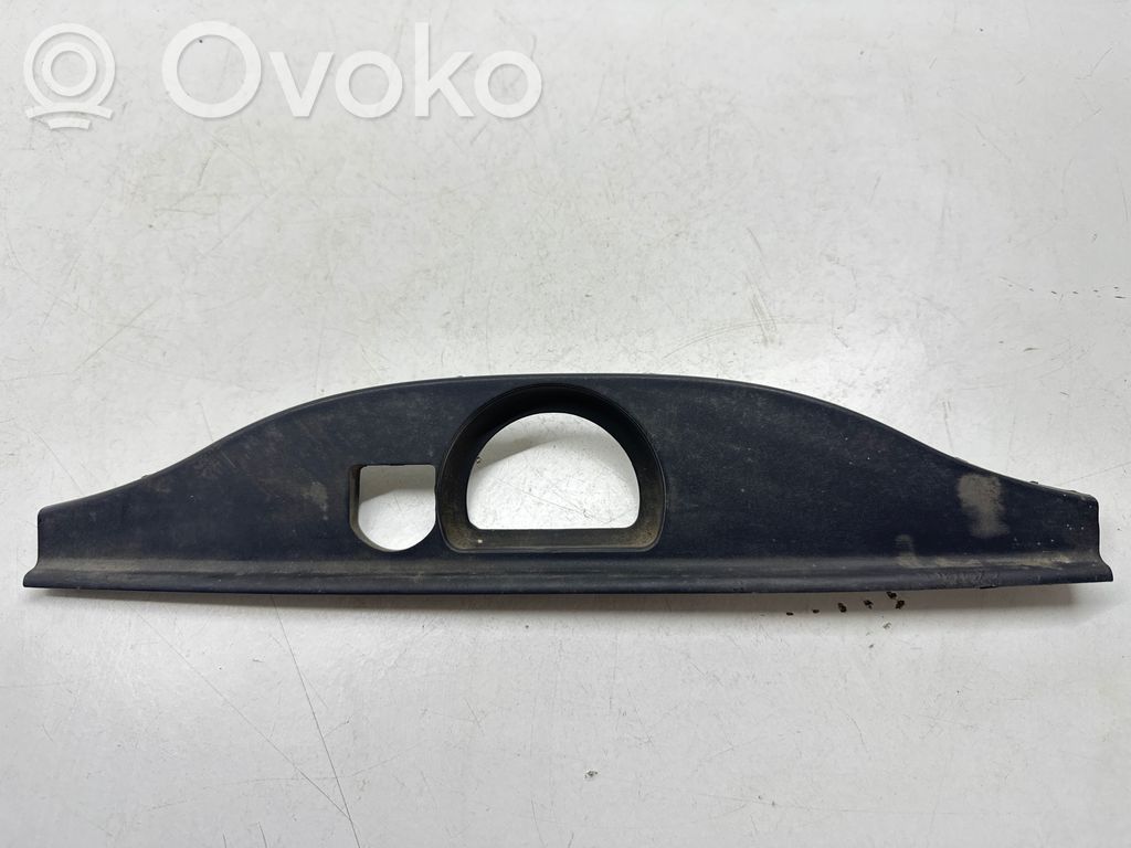 BMW 5 E34 Tailgate/trunk upper cover trim 