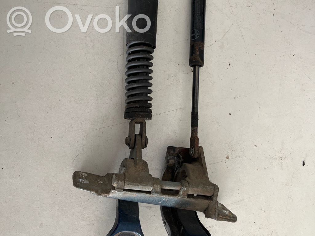 BMW 5 E39 Tailgate/trunk/boot hinge 