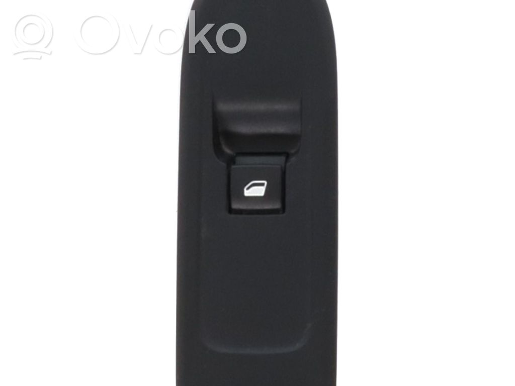 Electric window control switch   6490CH