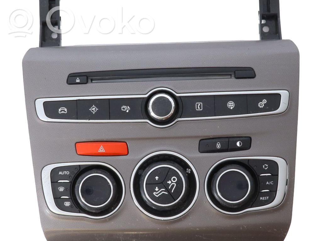 Citroen C4 II Radio/GPS head unit trim 