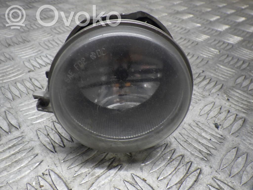 Miglas lukturis priekšā   4805857AB