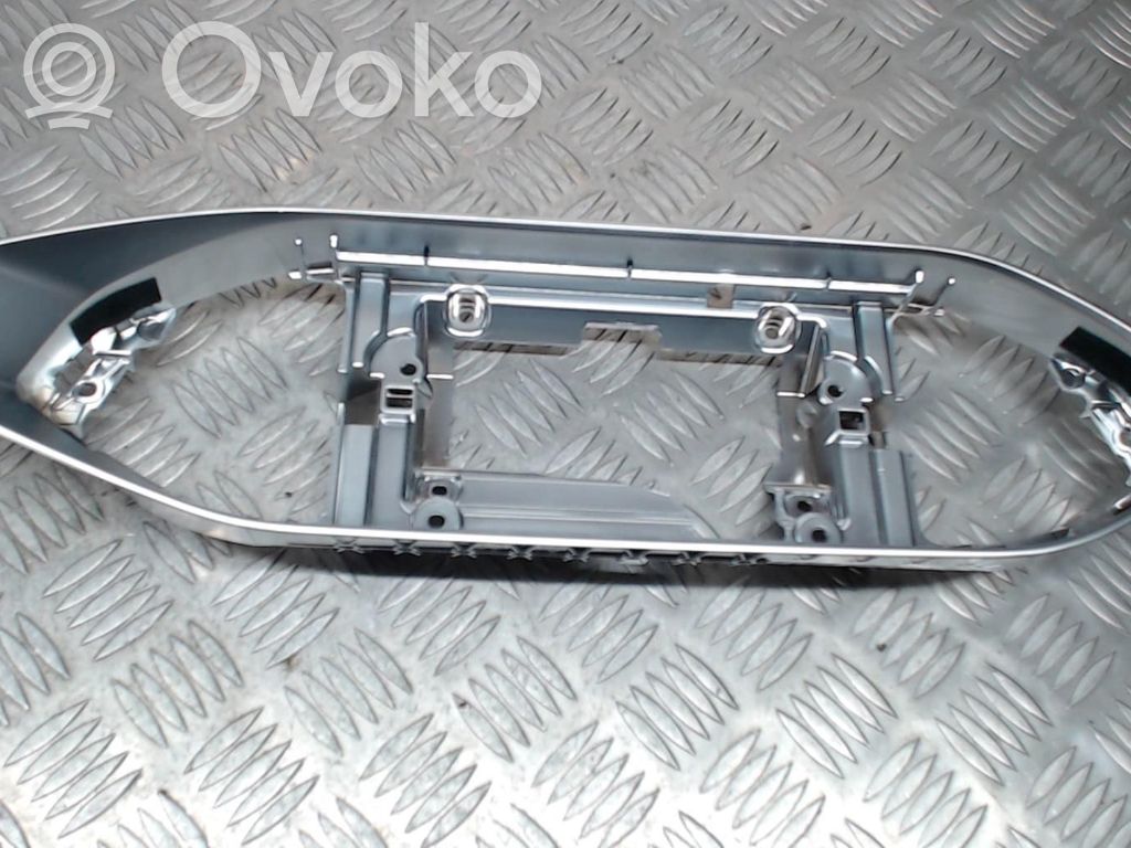 Peugeot 308 Konsola środkowa / Radio / GPS 