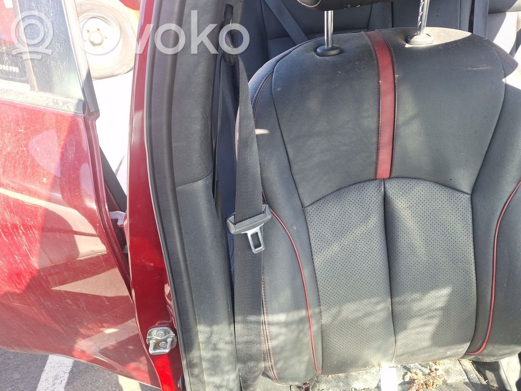 Nissan Juke I F15 Pas bezpieczeństwa fotela przedniego 