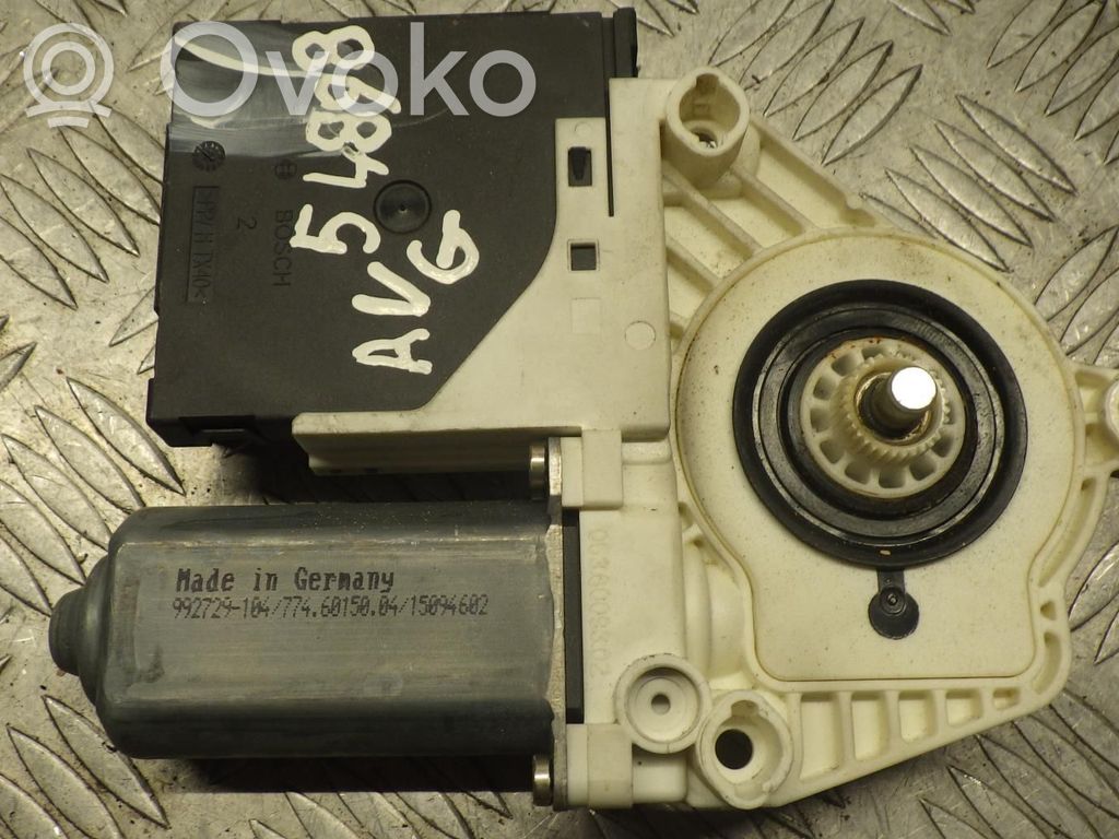 Volkswagen Golf V Silnik regulatora szyby drzwi przednich 