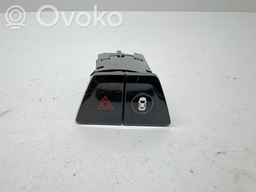 BMW 5 G30 G31 G38 Przycisk świateł awaryjnych 