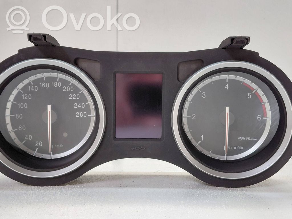 Alfa Romeo 159 Geschwindigkeitsmesser Cockpit 