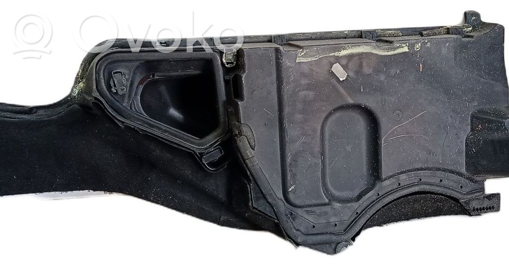 Opel Astra G seitliche Verkleidung Kofferraum 