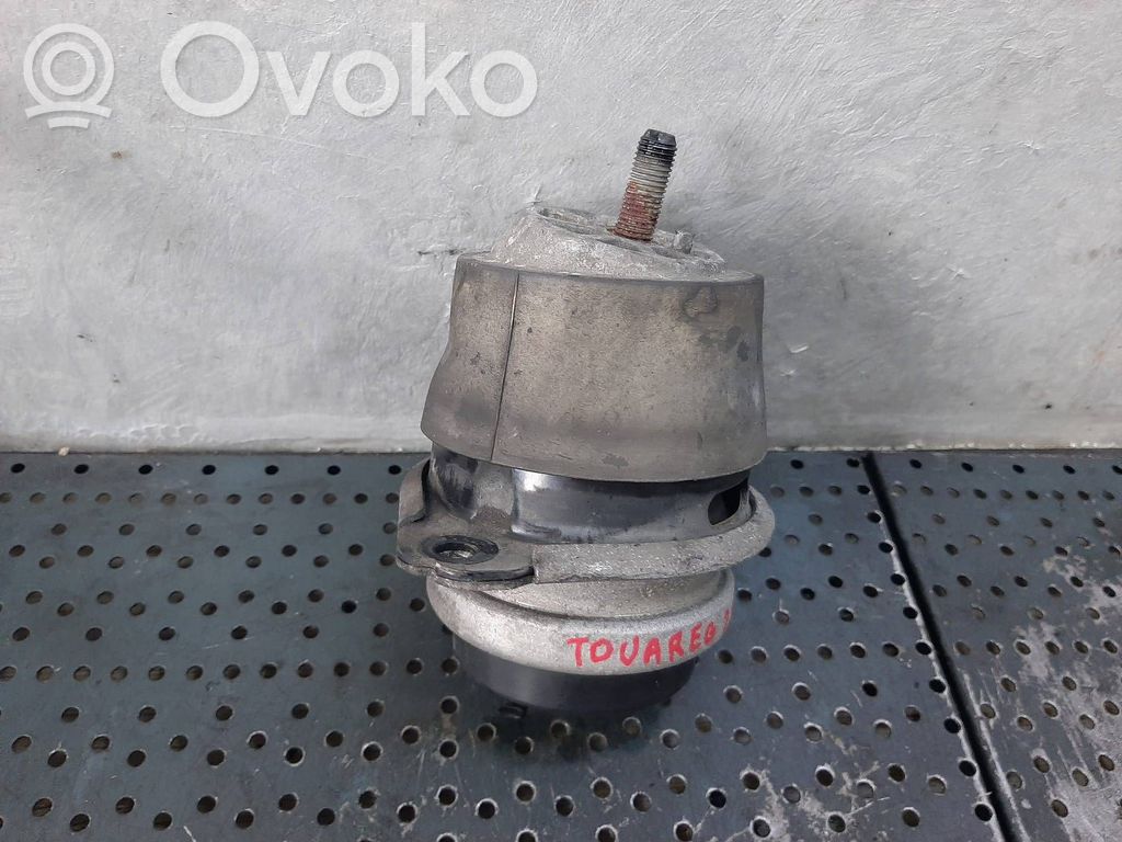 Volkswagen Touareg I Suport tampon motor 