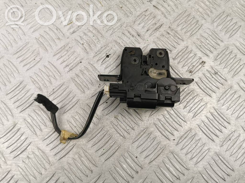 Renault Clio III Tailgate/trunk/boot lock/catch/latch 