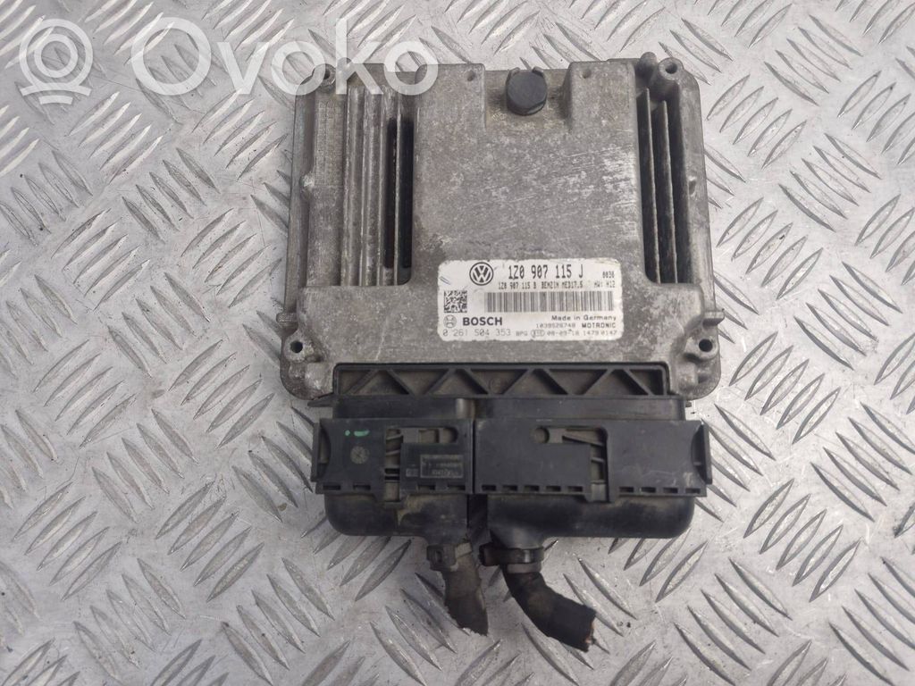 Skoda Octavia Mk2 (1Z) Engine control unit/module 