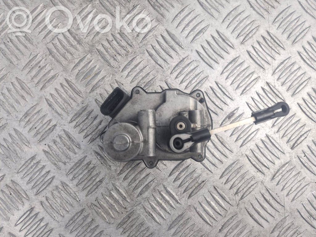 Sklendės valdymo varikliukas   059129086L,A2C92454500,1019809S07