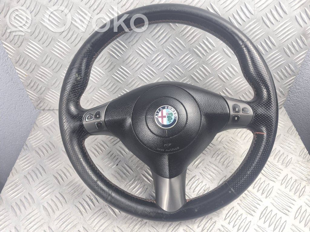 Alfa Romeo GT Steering wheel 