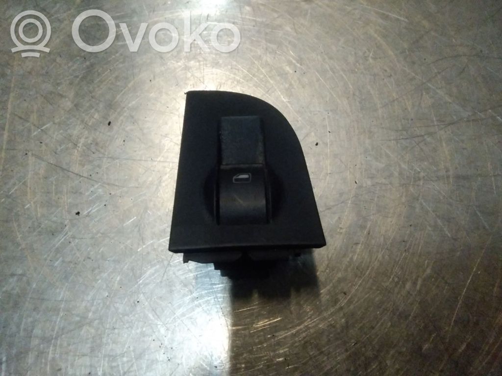Audi A6 S6 C5 4B Electric window control switch 