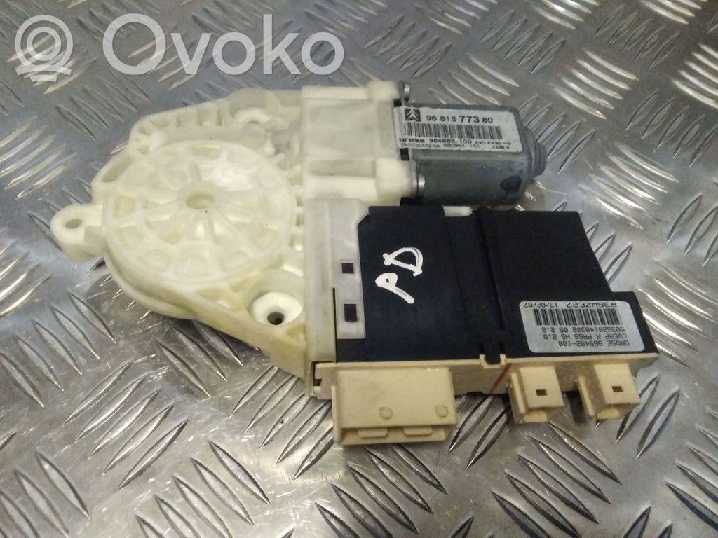 Citroen C4 I Motorino alzacristalli della portiera anteriore 