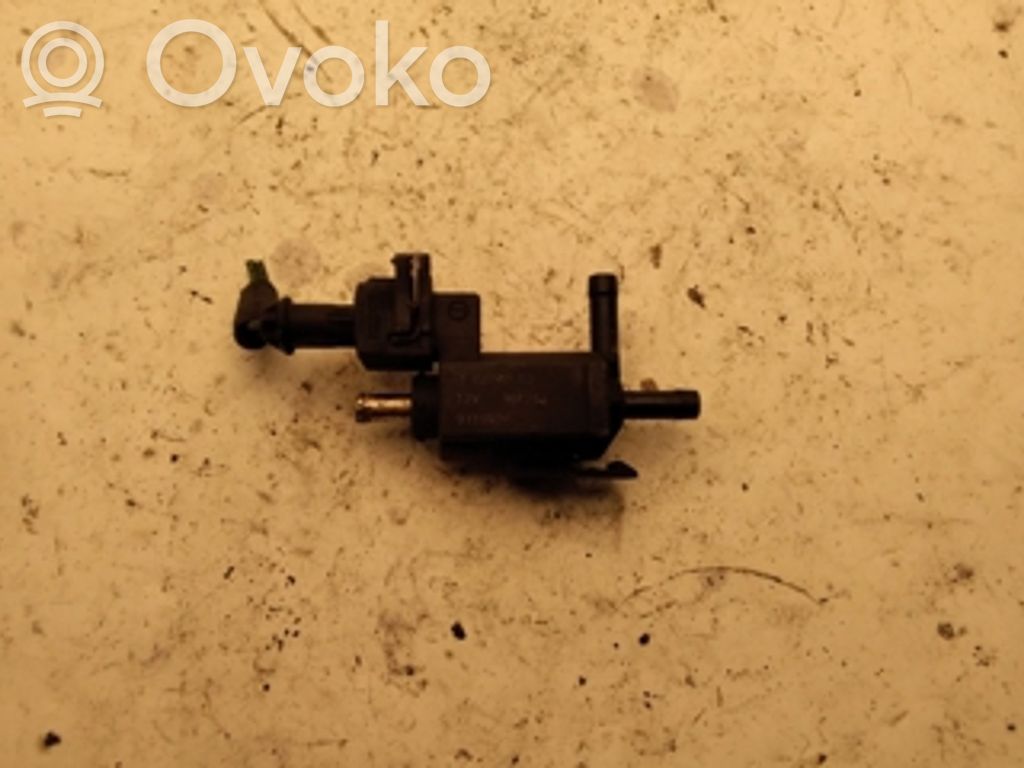 Volvo S80 Supapă vacuum 