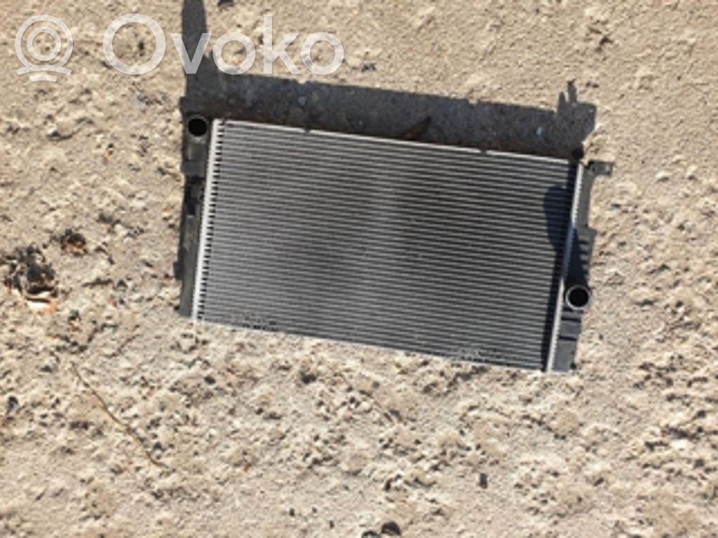 BMW 1 F20 F21 Aušinimo skysčio radiatorius 