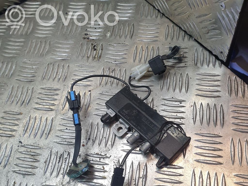 BMW 5 E39 Antenos stiprintuvas 