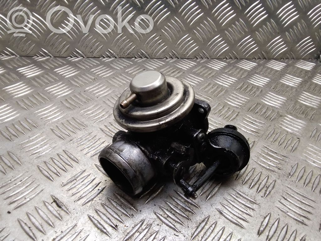 Audi A4 S4 B6 8E 8H EGR vārsts 