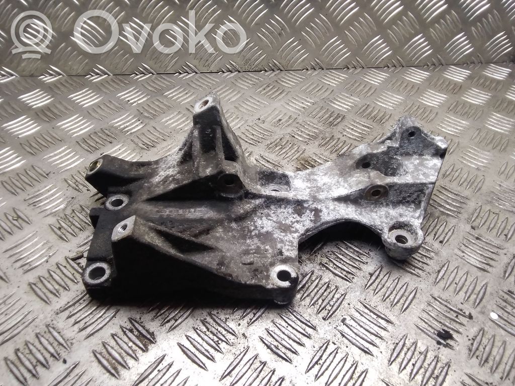 Audi A6 S6 C5 4B Generator/alternator bracket 