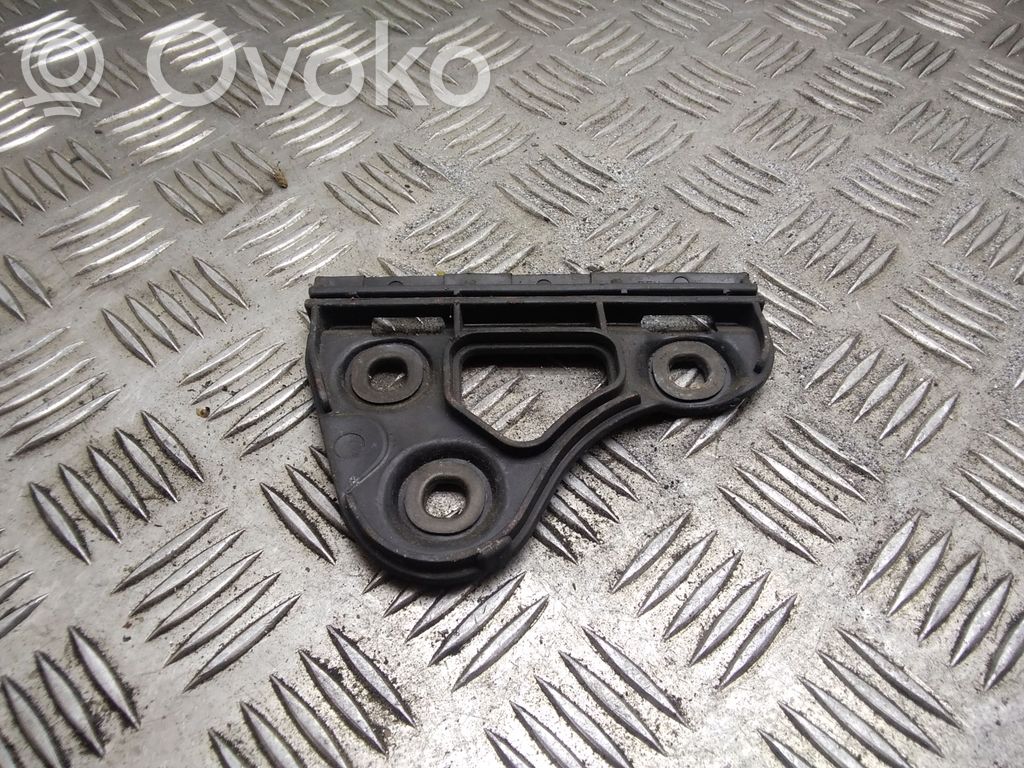 Audi A2 Fender mounting bracket 