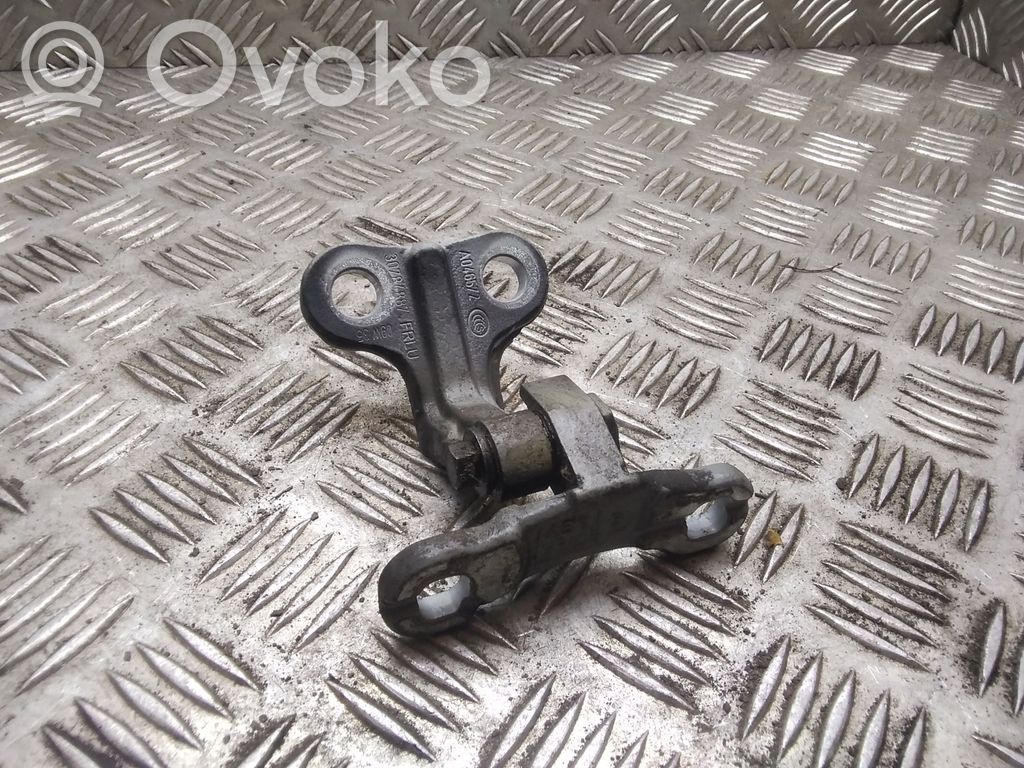 Volvo C30 Front door upper hinge 